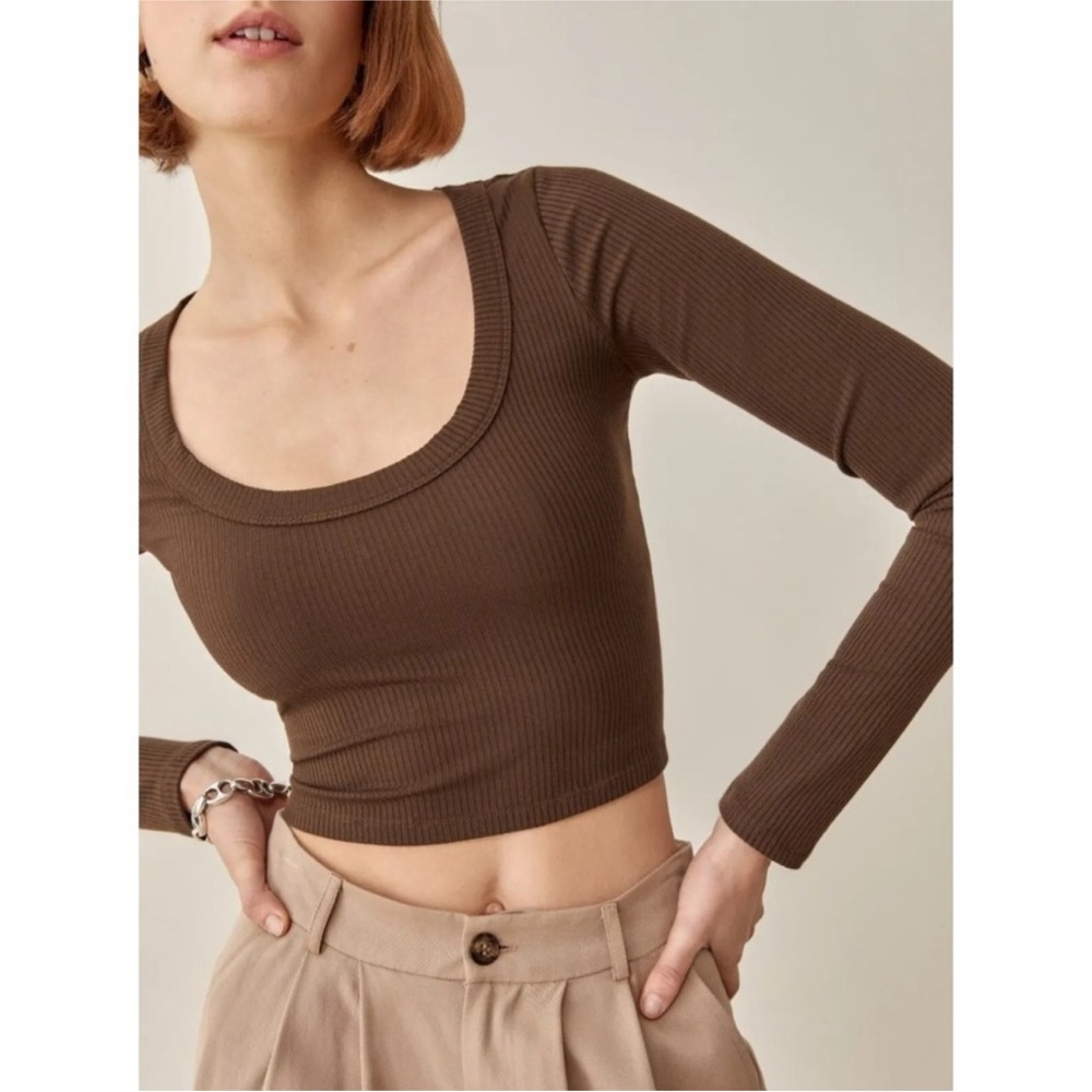 Reformation Brown Knit Ribbed Long-Sleeve Scoop Neck Crop Top